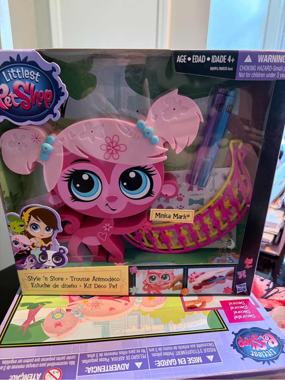 Littlest Pet Shop Pink Minka Mark Play Set with Yellow Accents